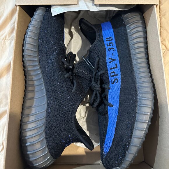 Adidas Yeezy 350v2 main image 10